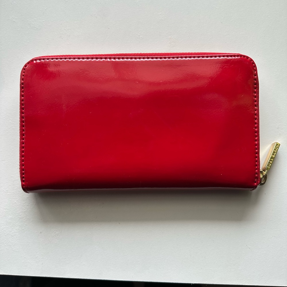 Tory Burch Patent Robinson Zip Continental Wallet - Picture 3 of 4